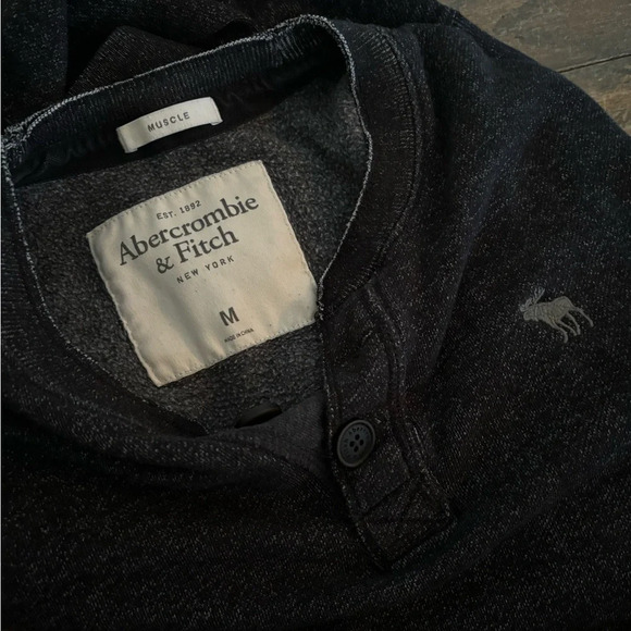 Abercrombie & Fitch Mens Henley Medium Muscle Long Sleeve Thermal Shirt in Gray - Picture 4 of 6